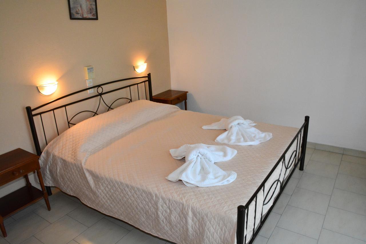 Agia Marina  Voula Apartments מראה חיצוני תמונה