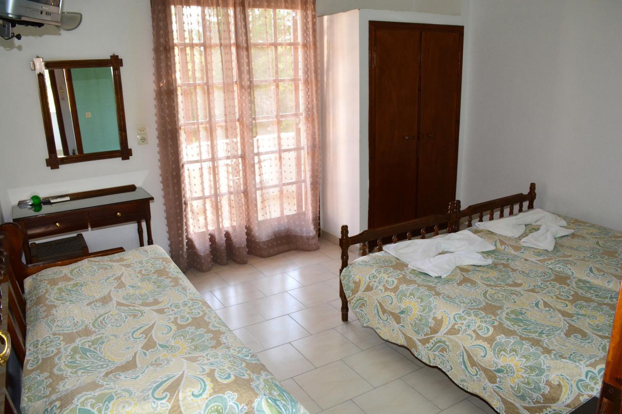 Agia Marina  Voula Apartments מראה חיצוני תמונה