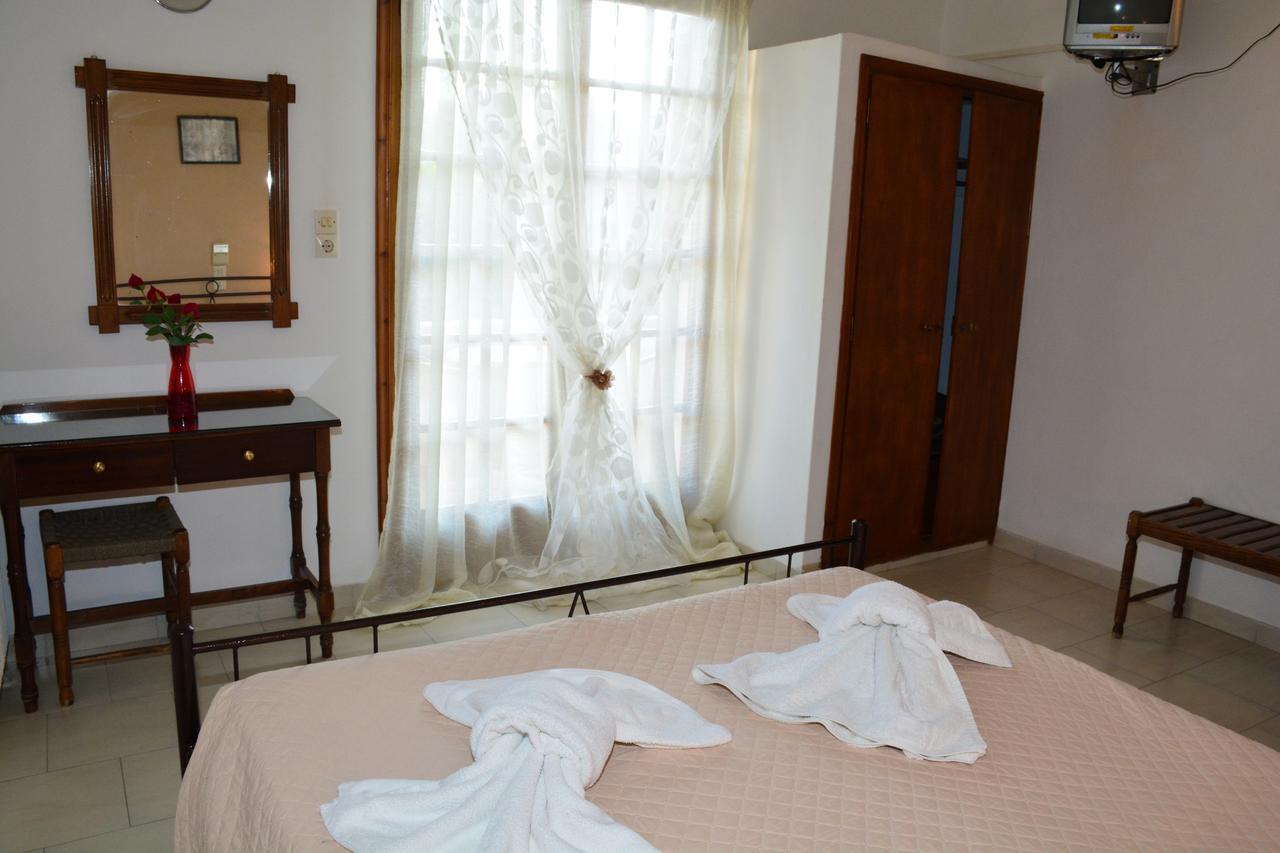 Agia Marina  Voula Apartments מראה חיצוני תמונה