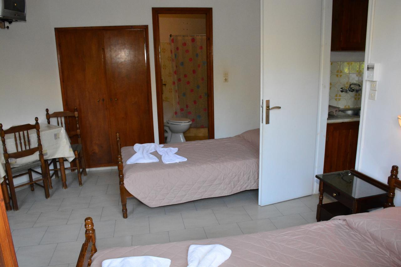 Agia Marina  Voula Apartments מראה חיצוני תמונה